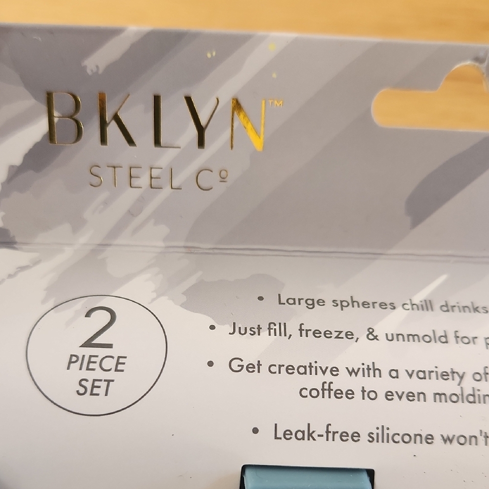 2 Pack Silicone Ice Sphere Molds for Drinks - Picture 12 of 14